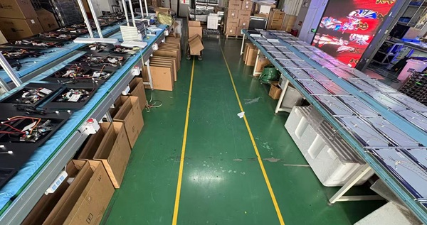 華邦瀛21.5寸廣告機 華邦瀛21.5寸廣告機